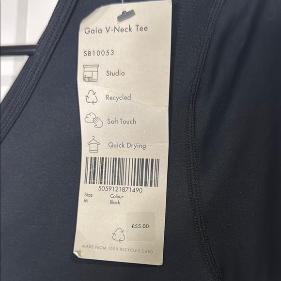 Sweaty Betty Gaia Black V-Neck Short Sleeve Top - Picture 2 of 6